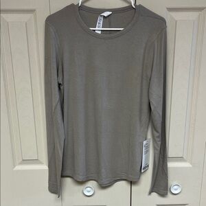lululemon athletica Women's Long Sleeve Tee